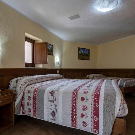 Hotel Cecchin Aosta Zewnętrze zdjęcie