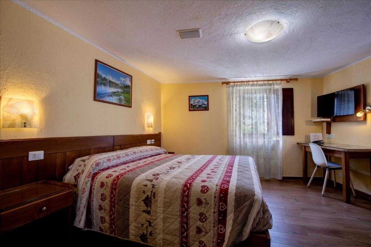 Hotel Cecchin Aosta Zewnętrze zdjęcie