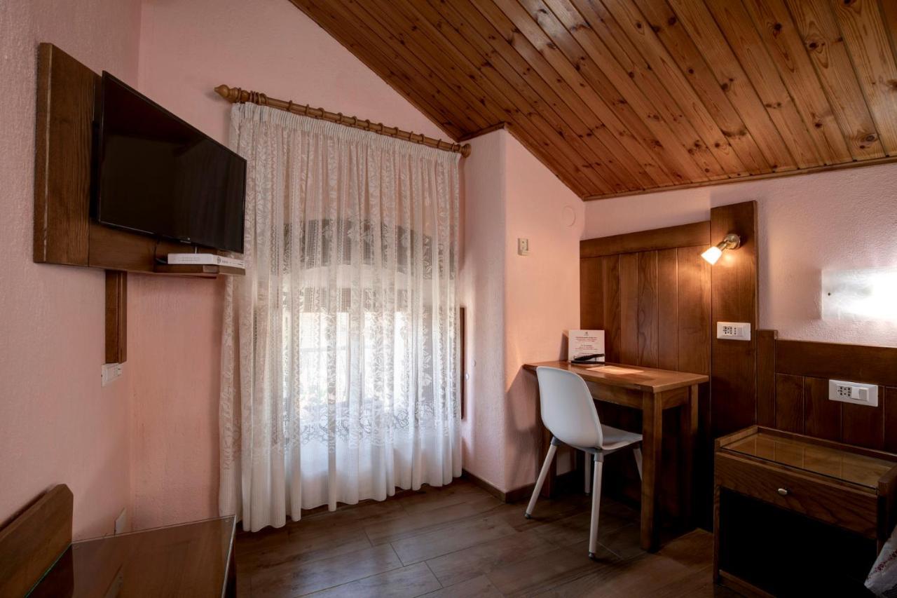 Hotel Cecchin Aosta Zewnętrze zdjęcie